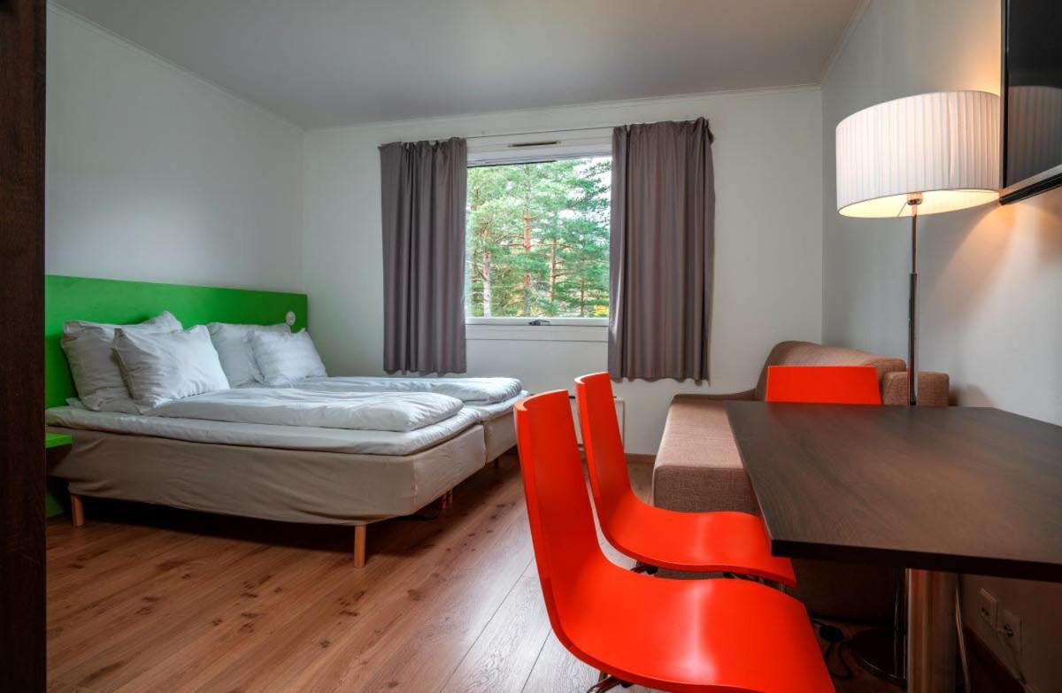 Hotel Thon Bjorneparken 3*